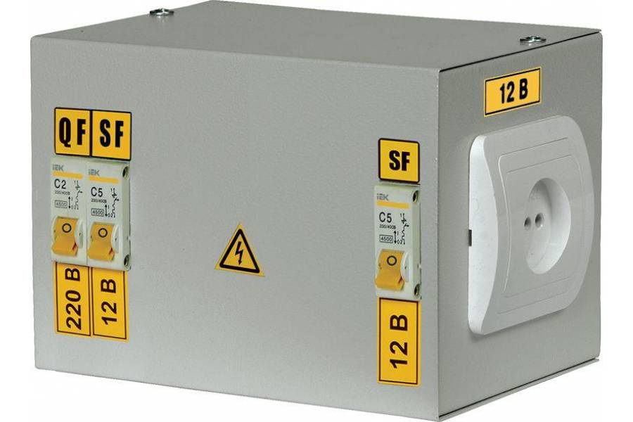 Ящик с понижающим трансформатором ЯТП 0.25 220/12В (3 авт. выкл.) IEK MTT13-012-0250